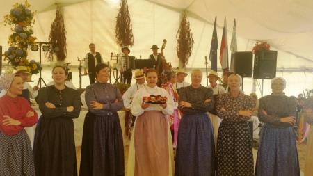 Na 19. tradicionalni prireditvi Pozdrav jeseni ob prazniku Marijinega vnebovzetja, veselo druženje Prlekov, Prekmurcev in Medžimurcev 39